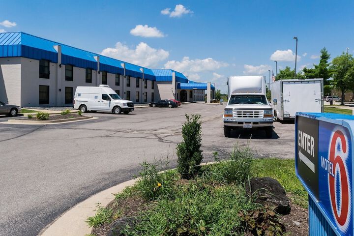 Motel 6 Richmond IN
