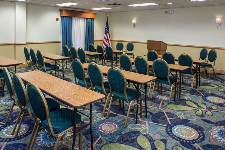 Holiday Inn Express Clermont by IHG