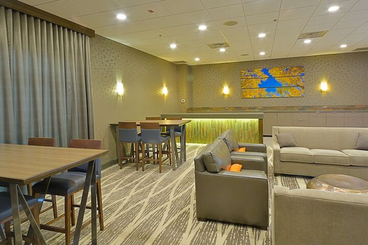 Hotel Interior 7 of 39