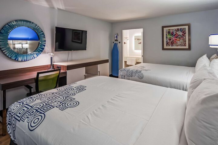 Room 20 of 28