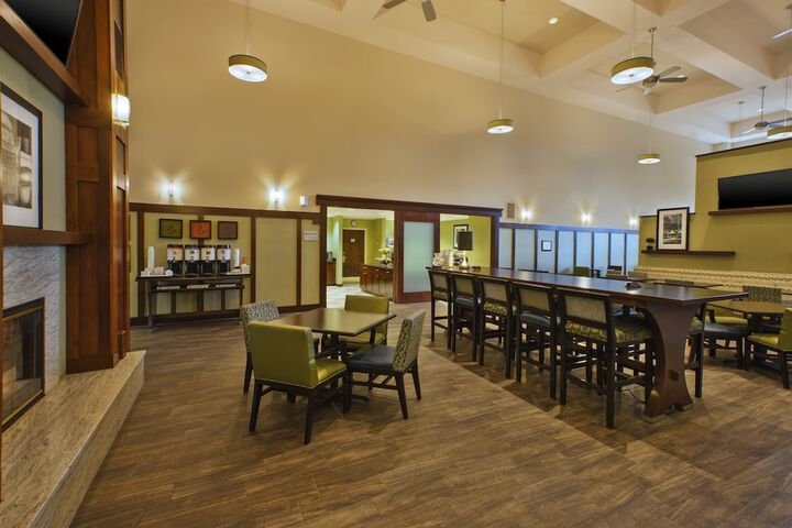 Hampton Inn & Suites Providence / Warwick-Airport