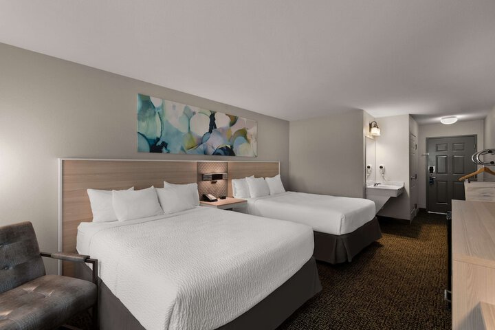 Wyndham Garden Galena Hotel & Day Spa