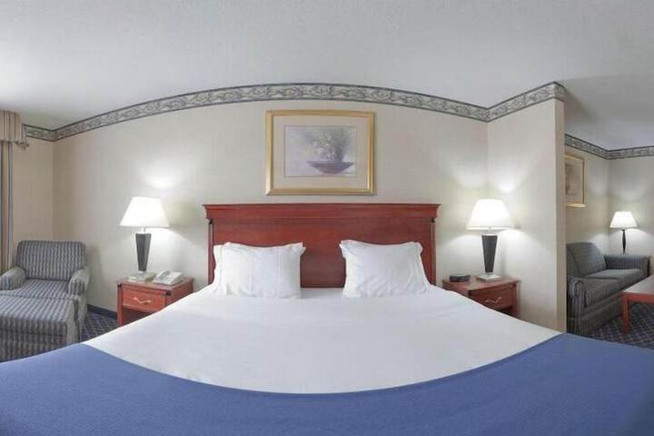 Holiday Inn Express Hotel & Suites Danville by IHG