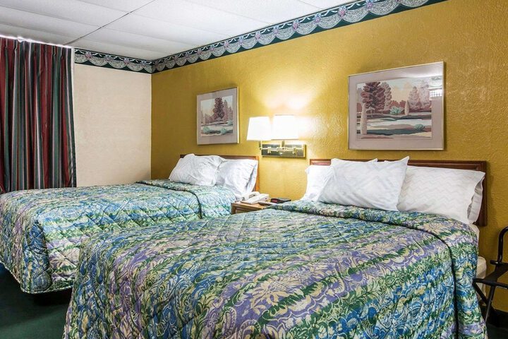 Room 12 of 31