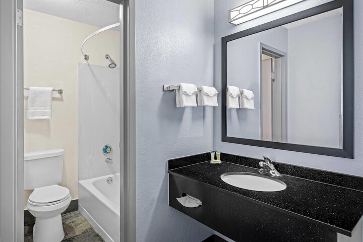 Days Inn by Wyndham Chattanooga / Hamilton Place