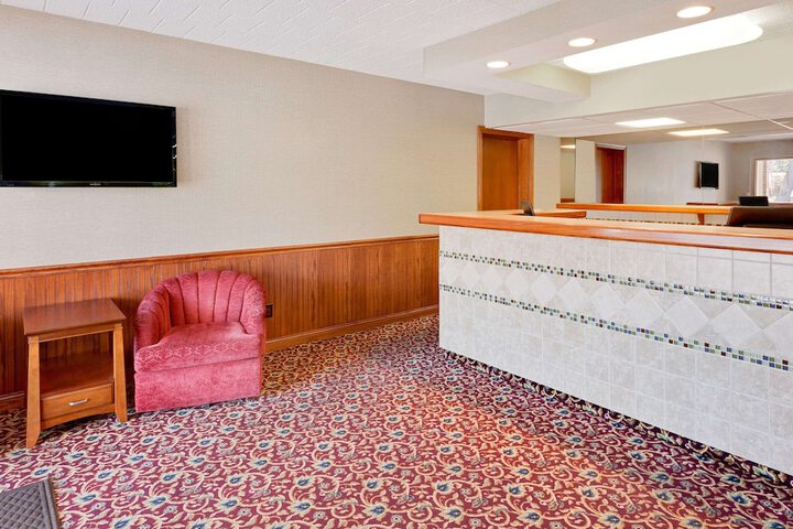 Hotel Interior 4 of 18
