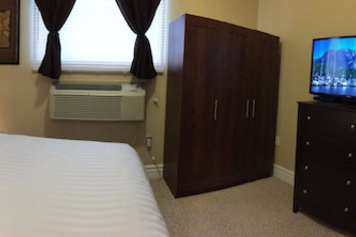 Room 45 of 74