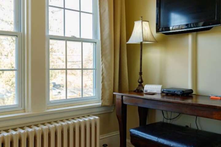 Room 27 of 46
