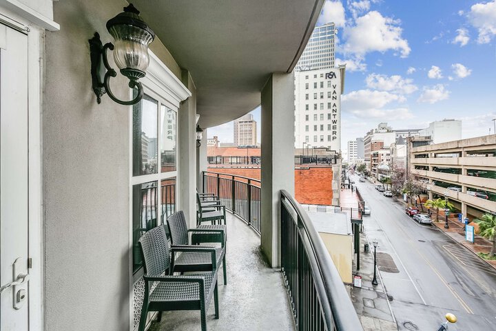 Hampton Inn & Suites Mobile- Downtown Historic District