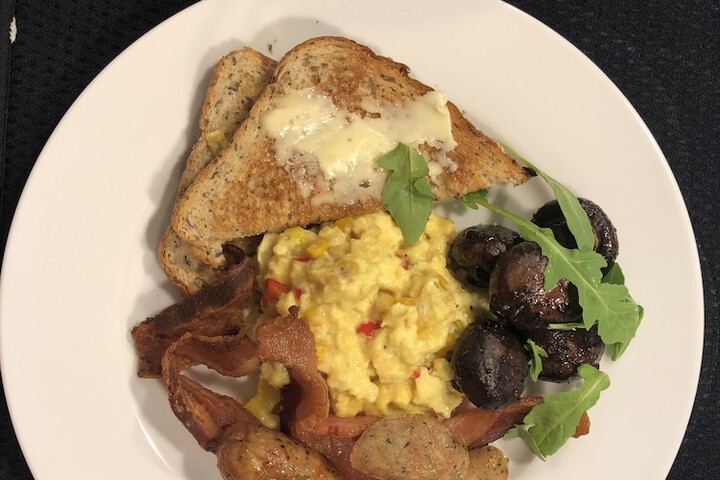 Breakfast/Coffee Service 122 of 152