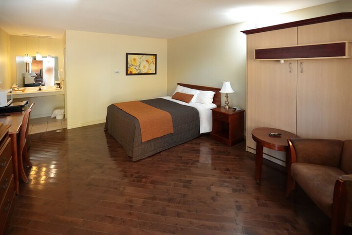 Room 38 of 49