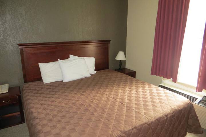 Room 26 of 48