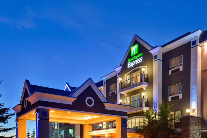 Hotel 4 of 58