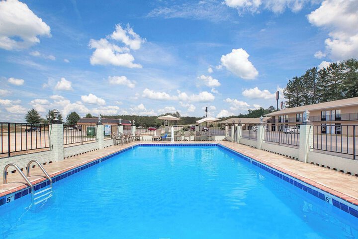 Pool 6 of 25