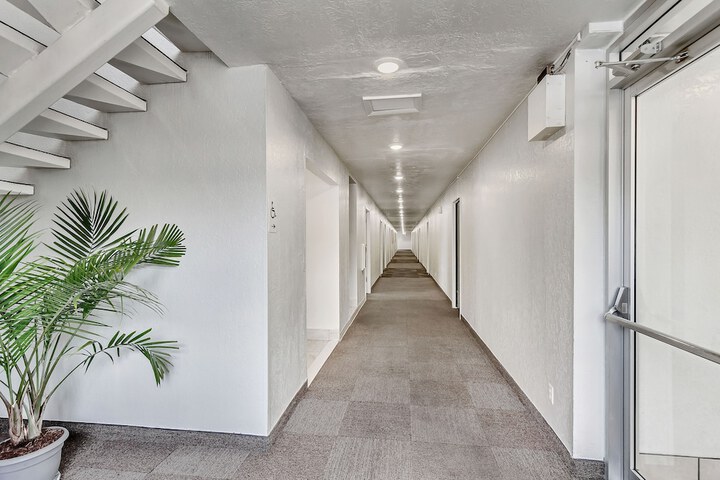 Ballroom/Hall 56 of 61