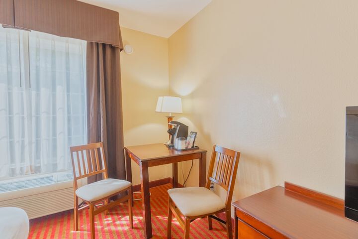 Room 50 of 71