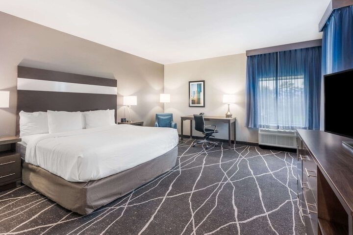 Room 20 of 23
