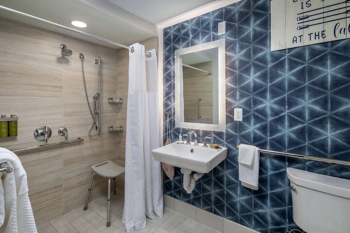 DoubleTree by Hilton Hot Springs