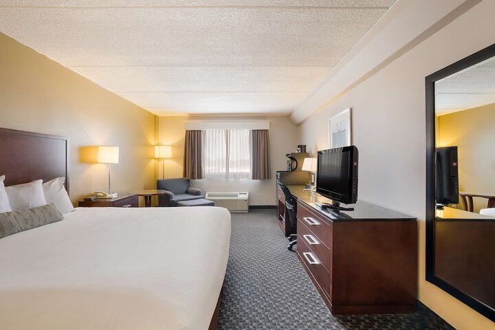 Room 12 of 35