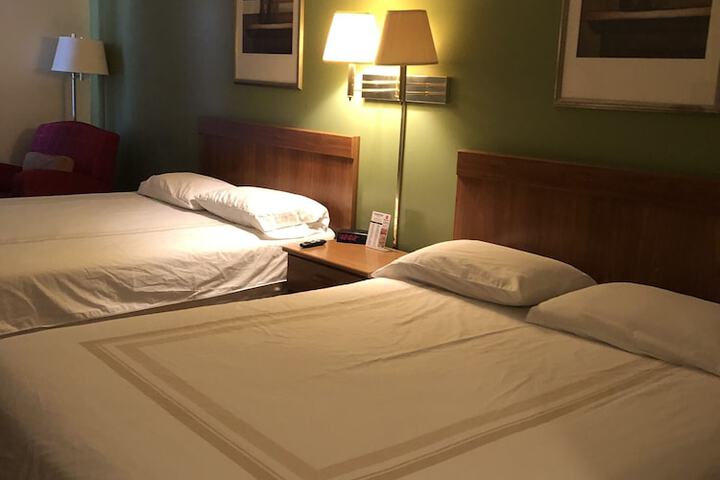 Room 20 of 37