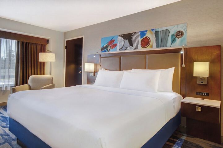 Crowne Plaza Auburn Hills by IHG