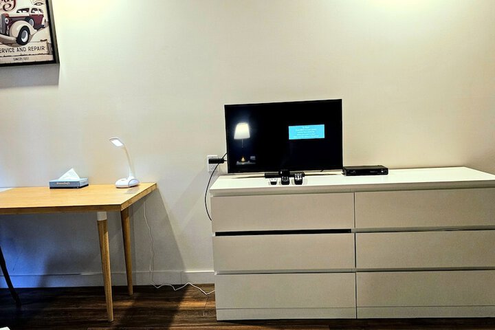 Room 25 of 174