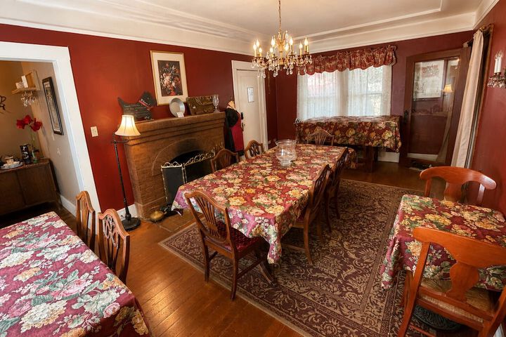 Glen Morey Country House B & B Inn