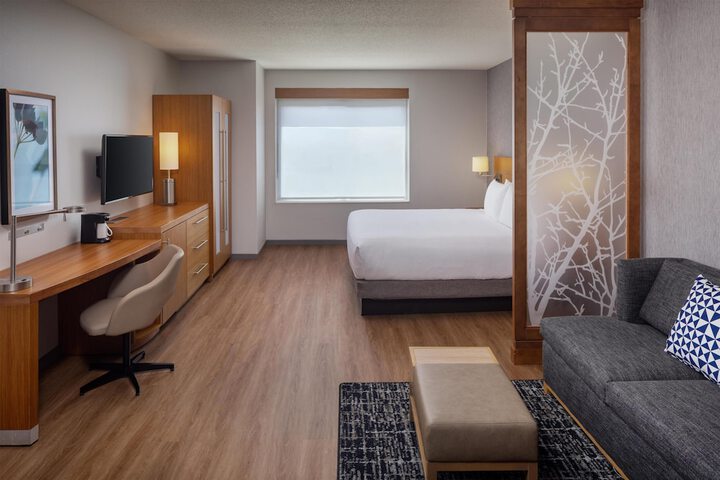 Hyatt Place Sumter / Downtown