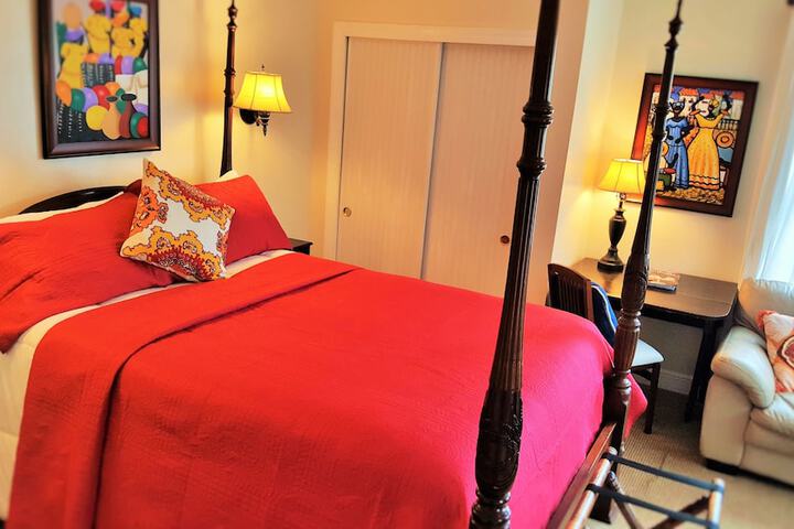 Room 242 of 392