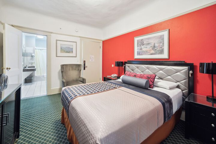 Room 31 of 68