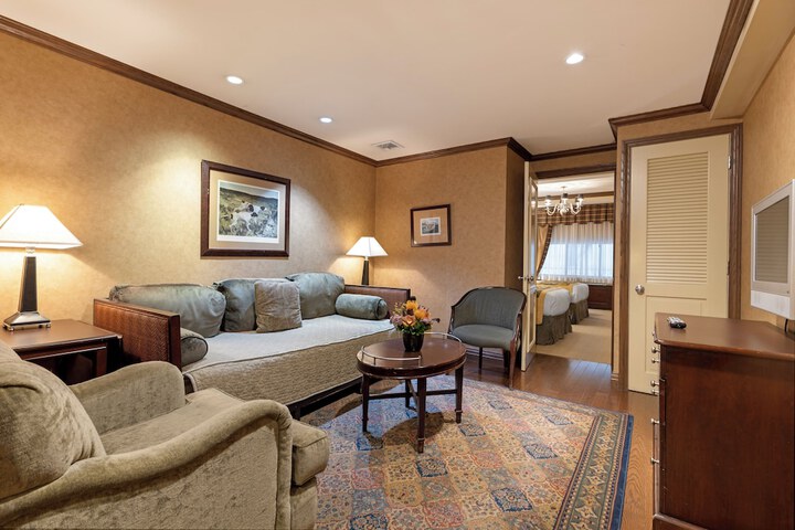 Room 30 of 79