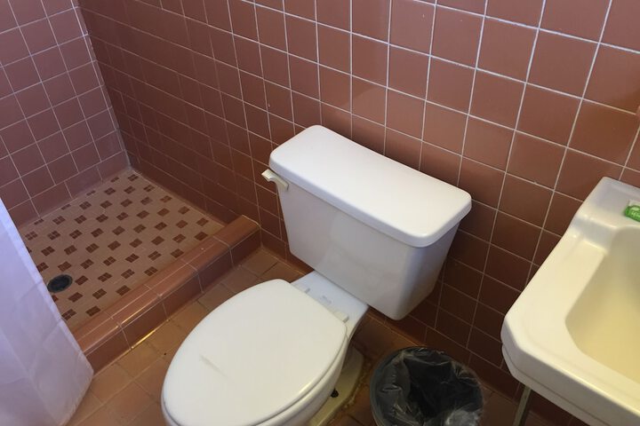 Room 13 of 29