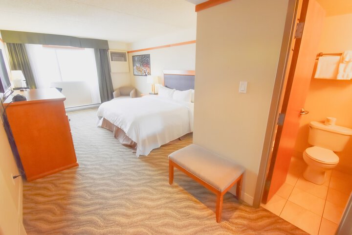 Room 18 of 48