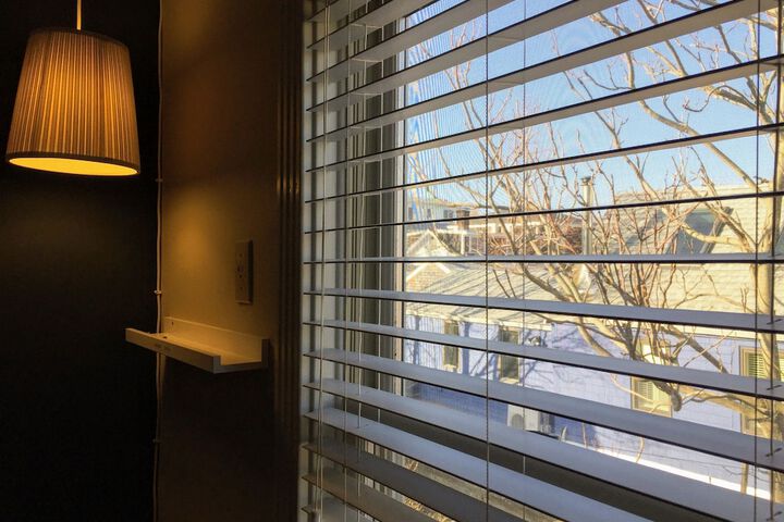 Room 106 of 163