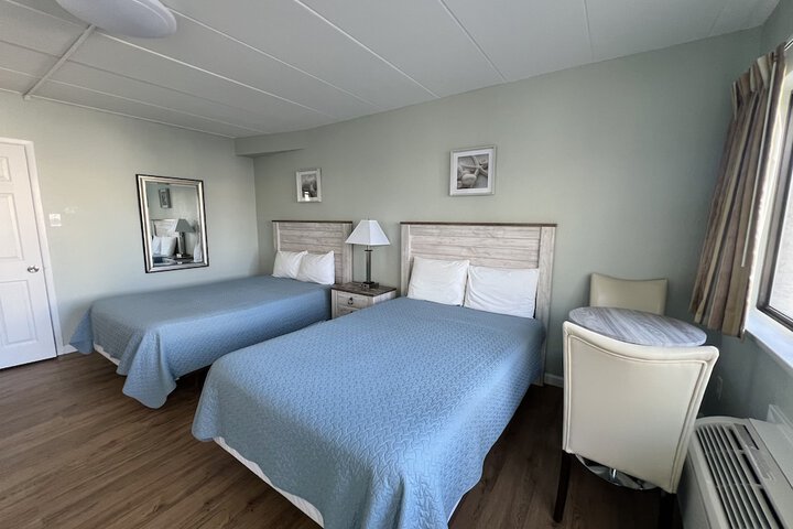 Room 32 of 48