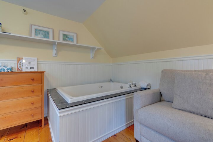 The James Place Inn B & B