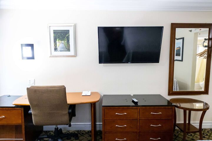 Room 11 of 57