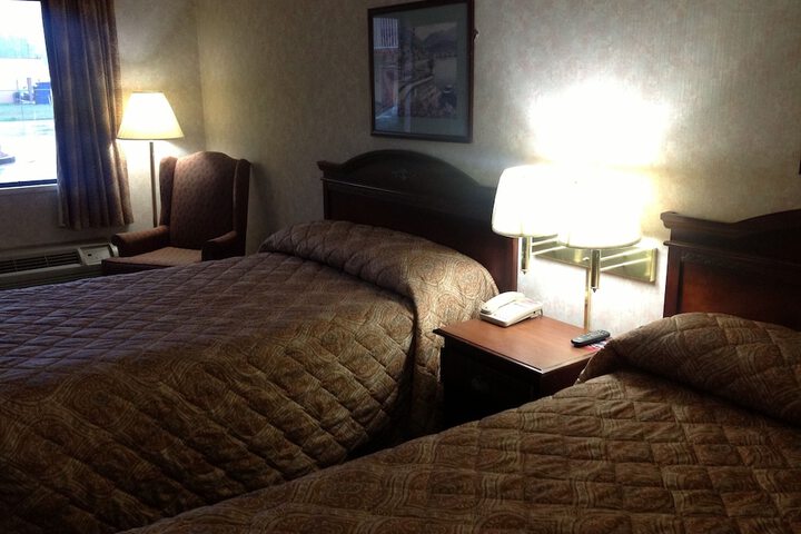 Room 10 of 36