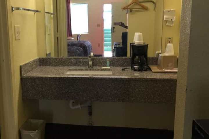 Room 7 of 34