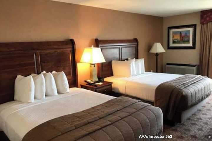 Hamilton Inn Select Beachfront Mackinaw City