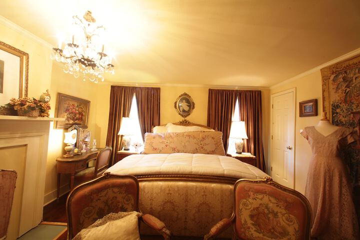 Room 36 of 43
