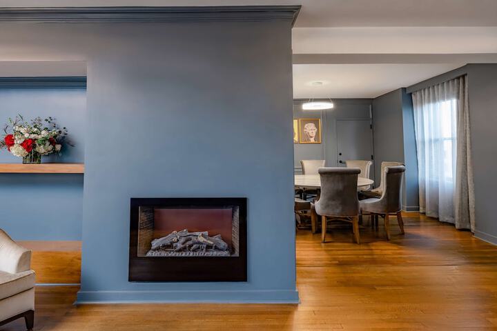 Hotel Fort Des Moines Curio Collection by Hilton
