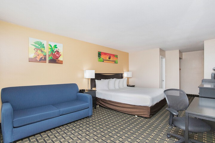 Room 21 of 42
