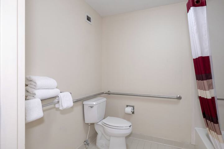 Room 12 of 42
