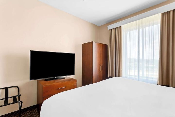 Room 44 of 54