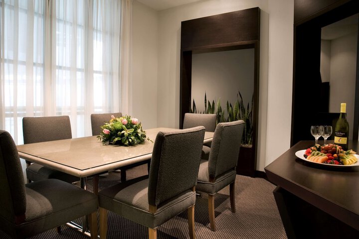 Room 34 of 101