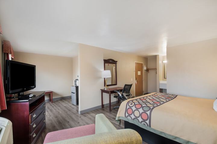 Room 6 of 21