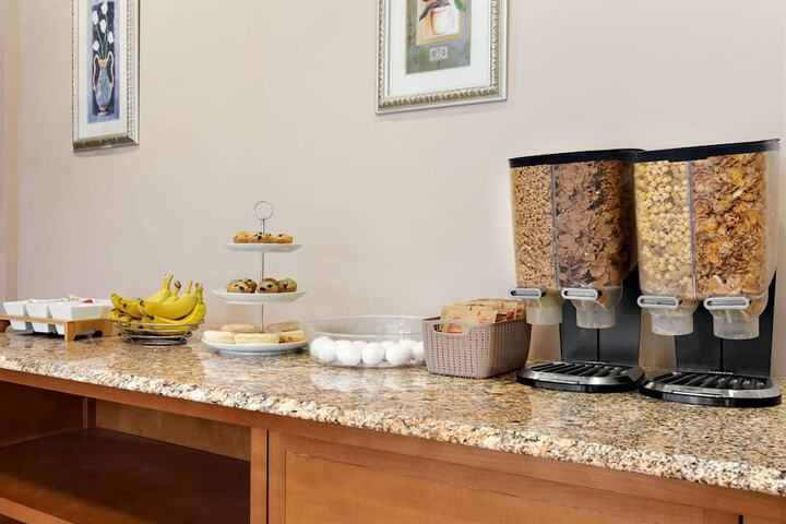 Breakfast/Coffee Service 25 of 29