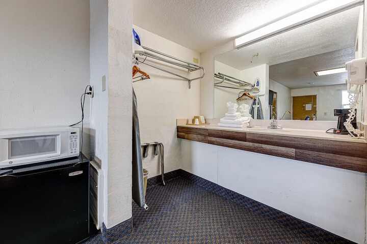 Room 60 of 75