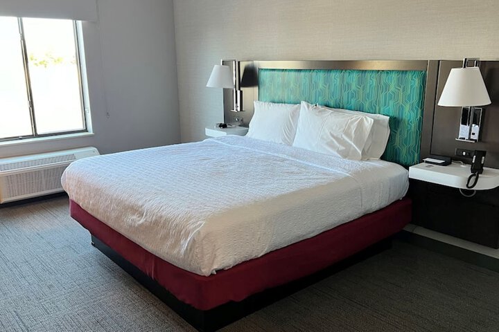 Room 18 of 60